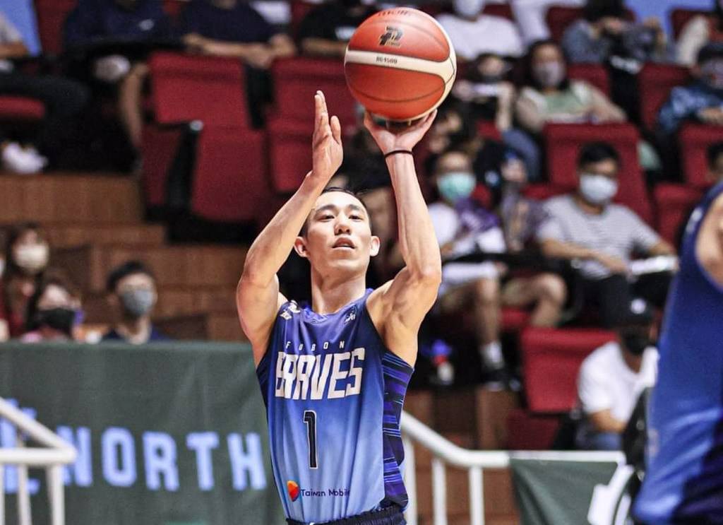 曝林书豪弟弟新冠阳性 成台湾职业篮球联盟中首位确诊球员